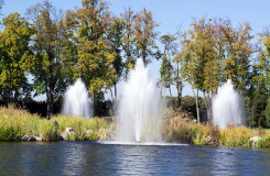 Fountain on the lake