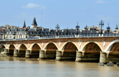 Pont de Pierre