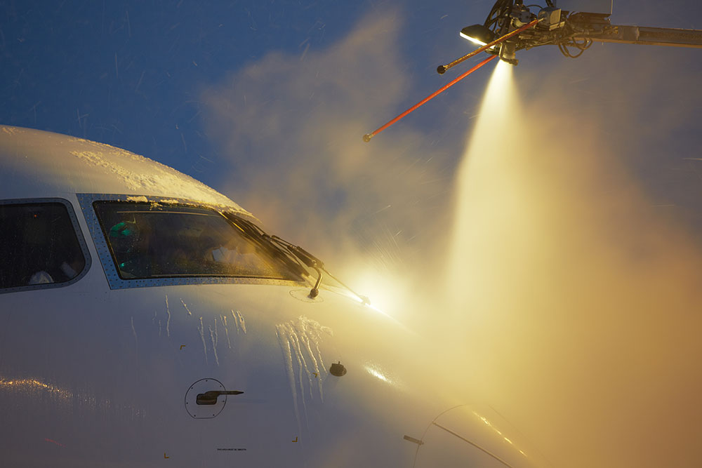 Deicing of the external cockpit