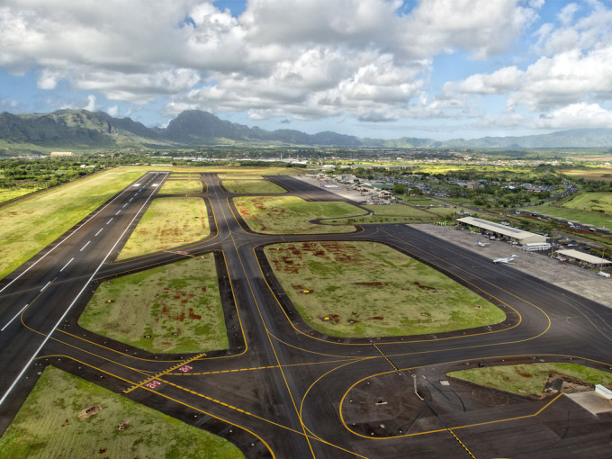 Small general aviation airport in Hawaii