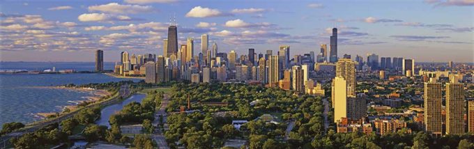 Panoramic view of Chicago and its skyline.